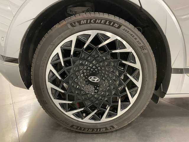 ヒョンデ アイオニック　５ ラウンジ ＡＷＤ ４ＷＤ R4年 (関東) 99