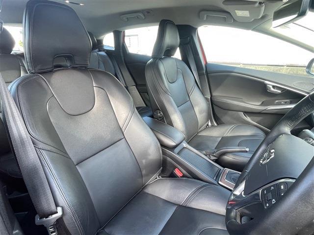 ボルボ Ｖ４０ Ｄ４ インスクリプション ディーゼルターボ R1年 (東北) 99