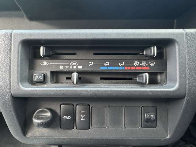 ダイハツ ハイゼットトラック ６６０ ジャンボ ３方開 ４ＷＤ H28年 (東北) 99