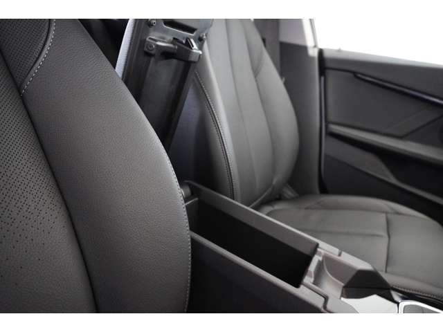 ＢＭＷ ２シリーズ ２１８Ｉ プレイ R6年 (近畿) 99