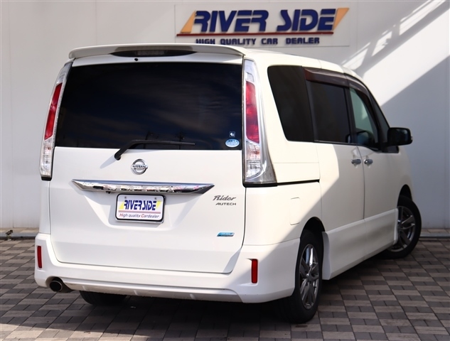 日産 セレナ ２．０ ライダー H23年 (関東) 99