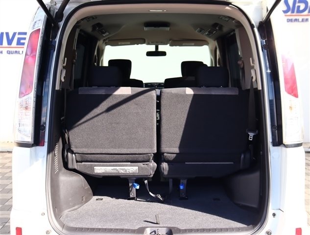 日産 セレナ ２．０ ライダー H23年 (関東) 99