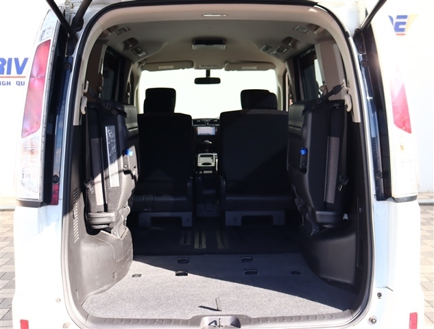 日産 セレナ ２．０ ライダー H23年 (関東) 99