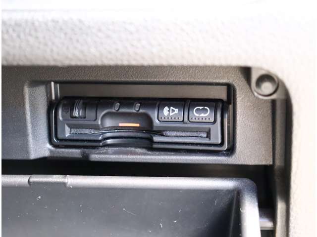 日産 セレナ ２．０ ライダー H23年 (関東) 99