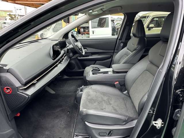 日産 アリア Ｂ６ R4年 (東海) 99