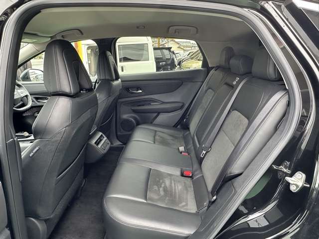 日産 アリア Ｂ６ R4年 (東海) 99