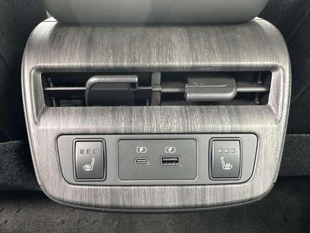 日産 アリア Ｂ６ R4年 (東海) 99