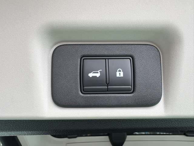 日産 アリア Ｂ６ R4年 (東海) 99