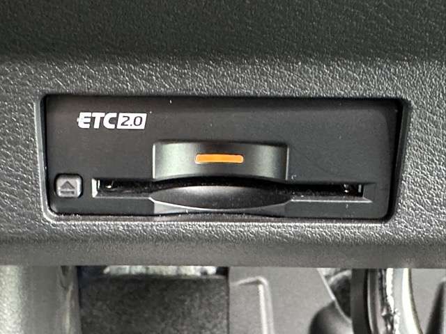 日産 アリア Ｂ６ R4年 (東海) 99