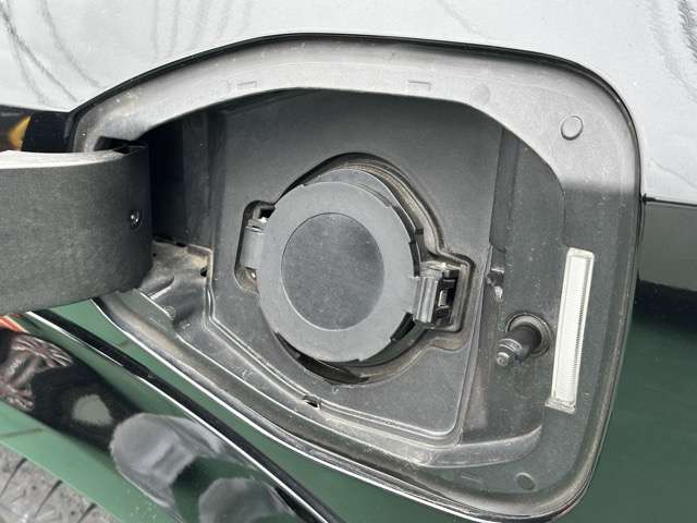 日産 アリア Ｂ６ R4年 (東海) 99