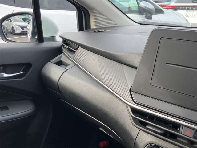 日産 ノート １．２ Ｘ R6年 (東海) 99