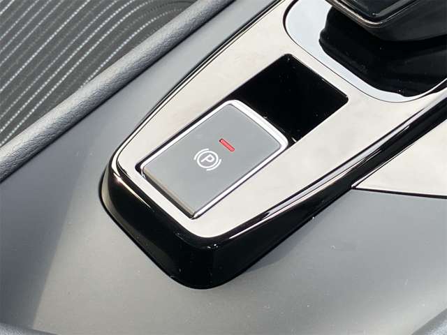 日産 ノート １．２ Ｘ R6年 (東海) 99