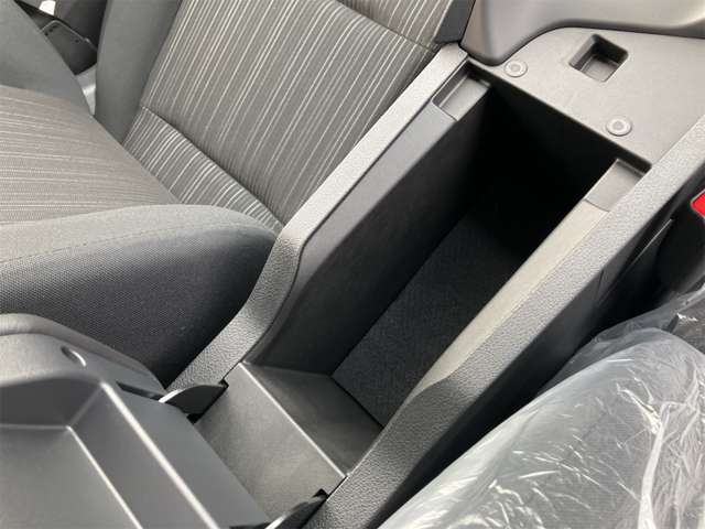 日産 ノート １．２ Ｘ R6年 (東海) 99