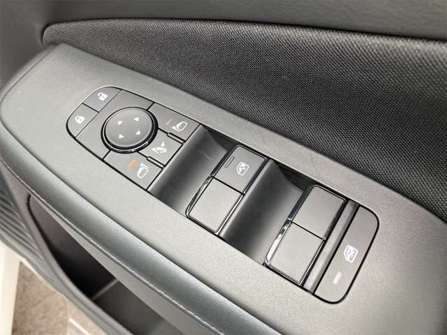 日産 ノート １．２ Ｘ R6年 (東海) 99