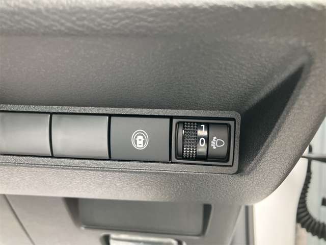 日産 ノート １．２ Ｘ R6年 (東海) 99