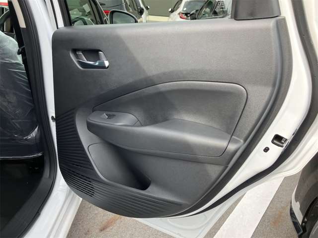 日産 ノート １．２ Ｘ R6年 (東海) 99