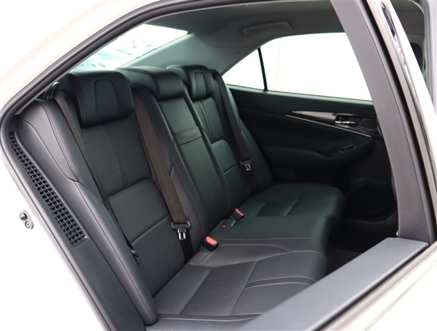 トヨタ クラウン　ハイブリッド ハイブリッド ２．５ H26年 (関東) 99