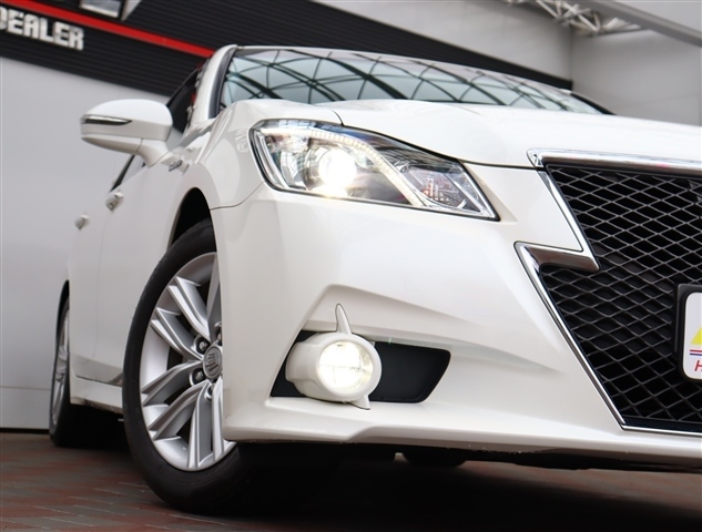 トヨタ クラウン　ハイブリッド ハイブリッド ２．５ H26年 (関東) 99