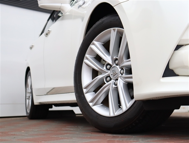 トヨタ クラウン　ハイブリッド ハイブリッド ２．５ H26年 (関東) 99