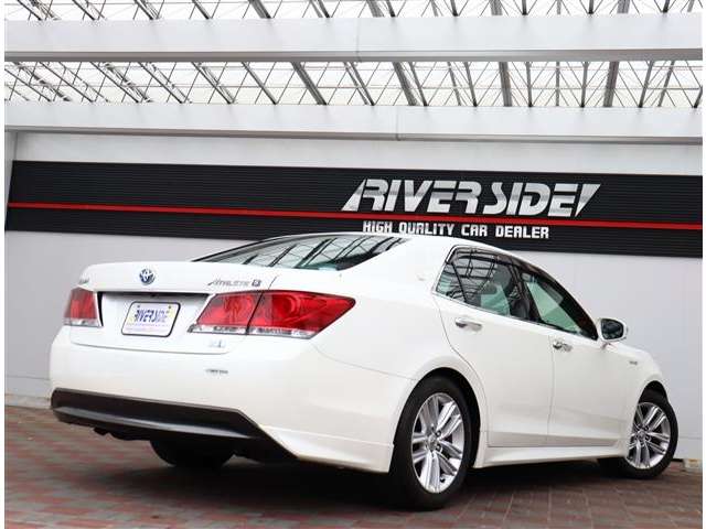 トヨタ クラウン　ハイブリッド ハイブリッド ２．５ H26年 (関東) 99