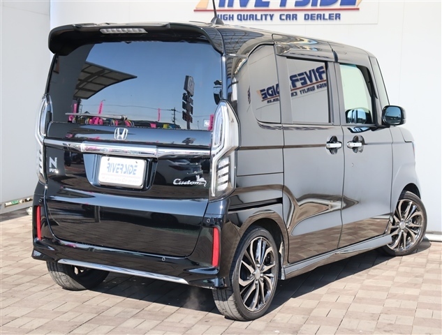 ホンダ Ｎ　ＢＯＸ カスタム ６６０ Ｌ ターボ R4年 (関東) 99
