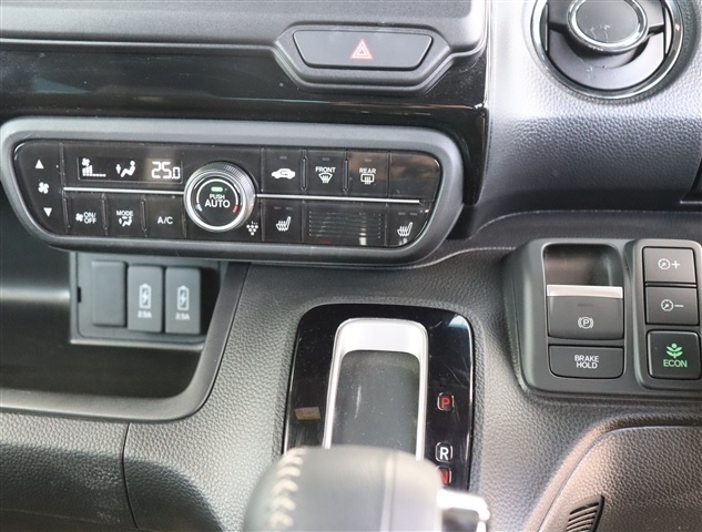 ホンダ Ｎ　ＢＯＸ カスタム ６６０ Ｌ ターボ R4年 (関東) 99