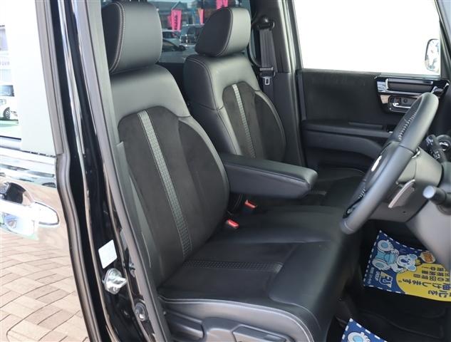 ホンダ Ｎ　ＢＯＸ カスタム ６６０ Ｌ ターボ R4年 (関東) 99