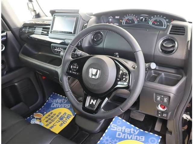 ホンダ Ｎ　ＢＯＸ カスタム ６６０ Ｌ ターボ R4年 (関東) 99