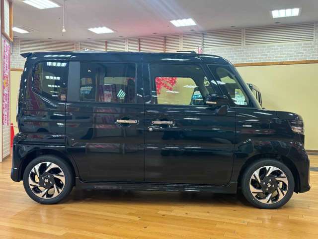 スズキ スペーシア　ギア ６６０ カスタム ハイブリッド ＸＳターボ ４ＷＤ R6年 (北海道) 99