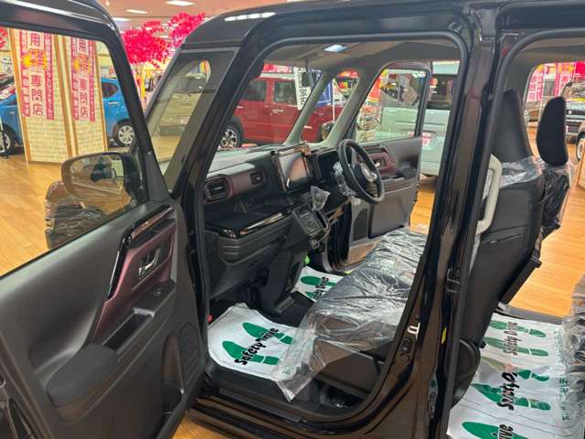 スズキ スペーシア　ギア ６６０ カスタム ハイブリッド ＸＳターボ ４ＷＤ R6年 (北海道) 99