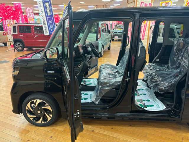 スズキ スペーシア　ギア ６６０ カスタム ハイブリッド ＸＳターボ ４ＷＤ R6年 (北海道) 99