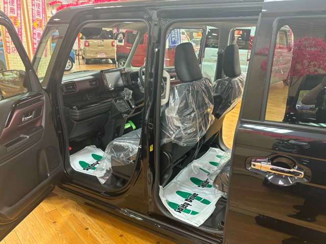 スズキ スペーシア　ギア ６６０ カスタム ハイブリッド ＸＳターボ ４ＷＤ R6年 (北海道) 99