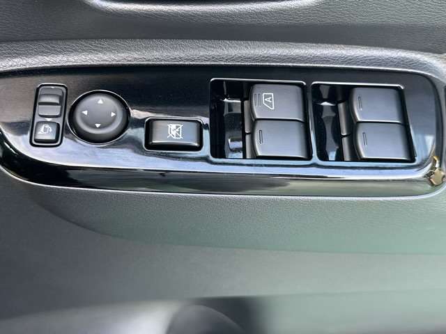 日産 ルークス ６６０ ハイウェイスターＸ R5年 (東海) 99