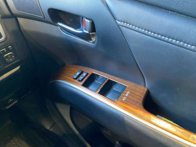 トヨタ エスティマ ２．４ アエラス プレミアムＧ H28年 (九州・沖縄) 99