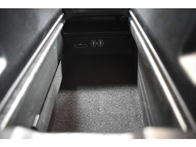 メルセデスベンツ Ｃクラスワゴン Ｃ２５０ スポーツ H28年 (関東) 99