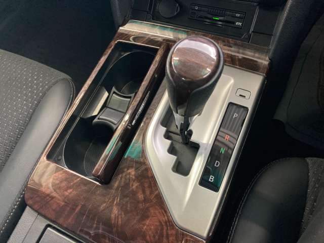 トヨタ カムリ　ハイブリッド ２．５ Ｇパッケージ プレミアム ブラック H25年 (東北) 99