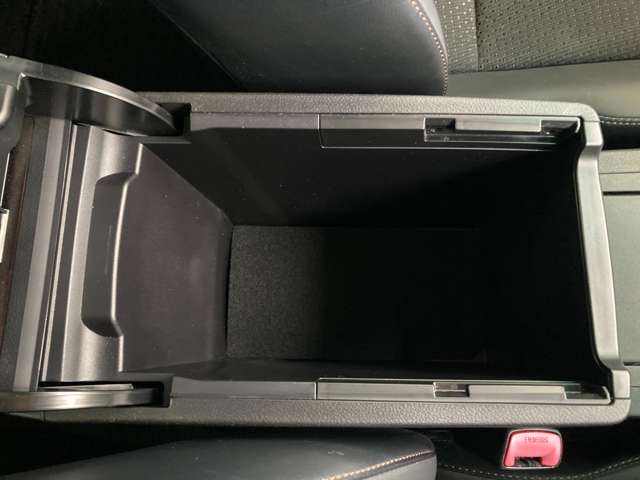 トヨタ カムリ　ハイブリッド ２．５ Ｇパッケージ プレミアム ブラック H25年 (東北) 99