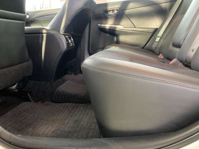 トヨタ カムリ　ハイブリッド ２．５ Ｇパッケージ プレミアム ブラック H25年 (東北) 99