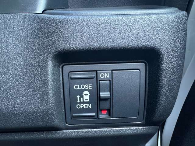 ホンダ Ｎ　ＢＯＸ カスタム ６６０ ４ＷＤ R6年 (東北) 99