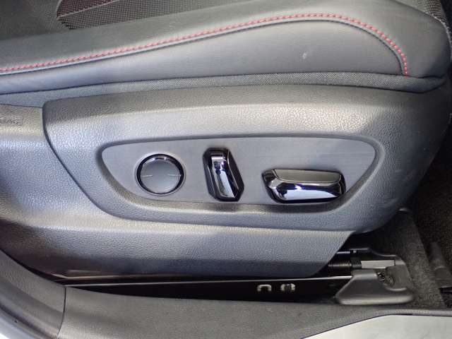 レクサス ＵＸ２５０ｈ Ｆスポーツ R3年 (関東) 99