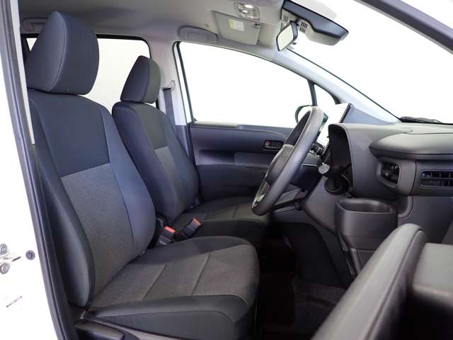 トヨタ シエンタ　ハイブリッド ハイブリッド １．５ Ｇ R5年 (関東) 99