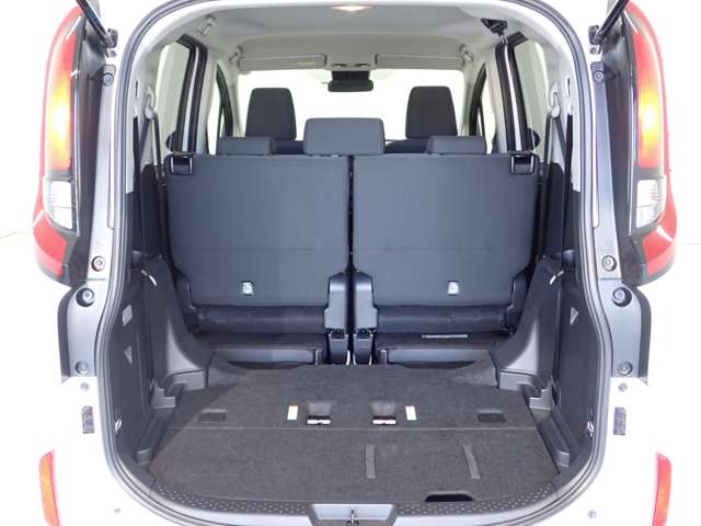 トヨタ シエンタ　ハイブリッド ハイブリッド １．５ Ｇ R5年 (関東) 99