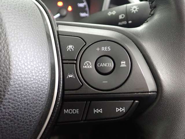 トヨタ カローラ　ツーリング　ハイブリッド １．８ ハイブリッド Ｇ R4年 (関東) 99