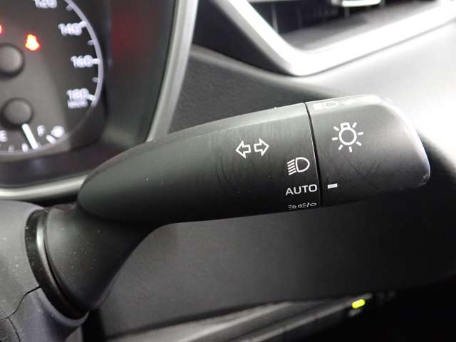 トヨタ カローラ　ツーリング　ハイブリッド １．８ ハイブリッド Ｇ R4年 (関東) 99