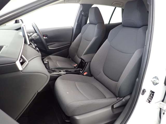 トヨタ カローラ　ツーリング　ハイブリッド １．８ ハイブリッド Ｇ R4年 (関東) 99