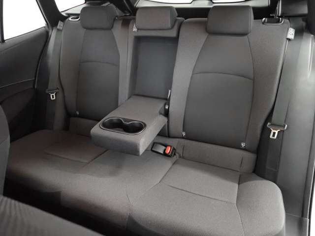 トヨタ カローラ　ツーリング　ハイブリッド １．８ ハイブリッド Ｇ R4年 (関東) 99