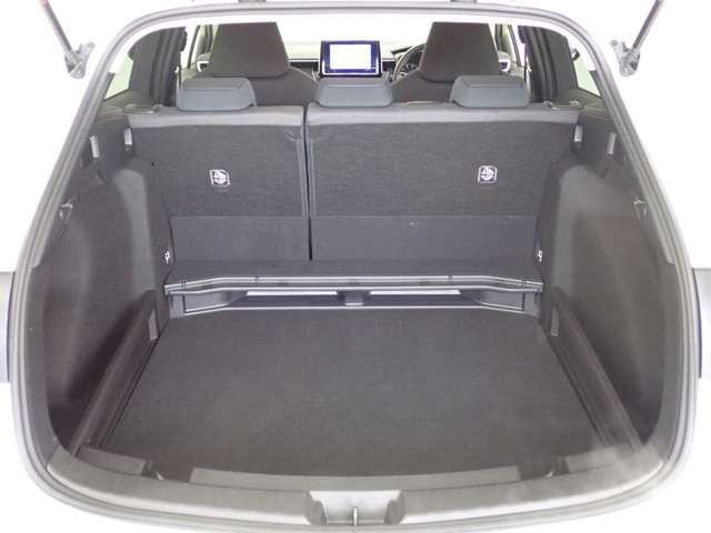 トヨタ カローラ　ツーリング　ハイブリッド １．８ ハイブリッド Ｇ R4年 (関東) 99