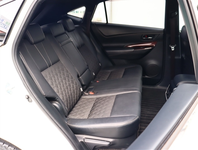 トヨタ ハリアー　ハイブリッド ２．５ ハイブリッド Ｅ－ＦＯＵＲ プレミアム ４ＷＤ H26年 (関東) 99