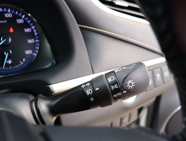 トヨタ ハリアー　ハイブリッド ２．５ ハイブリッド Ｅ－ＦＯＵＲ プレミアム ４ＷＤ H26年 (関東) 99