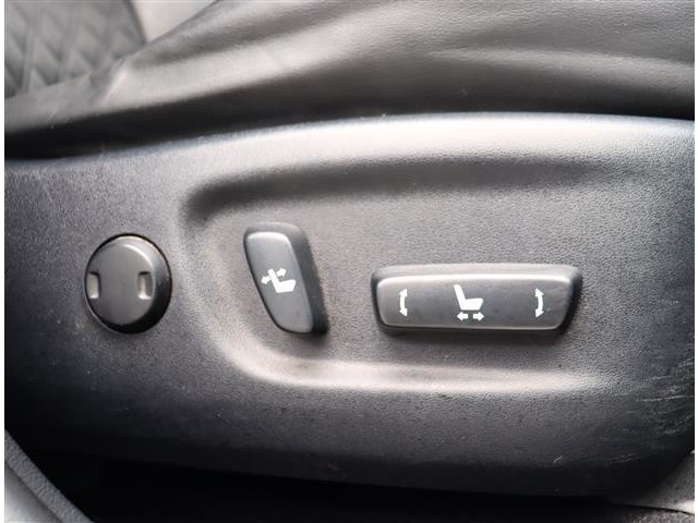 トヨタ ハリアー　ハイブリッド ２．５ ハイブリッド Ｅ－ＦＯＵＲ プレミアム ４ＷＤ H26年 (関東) 99